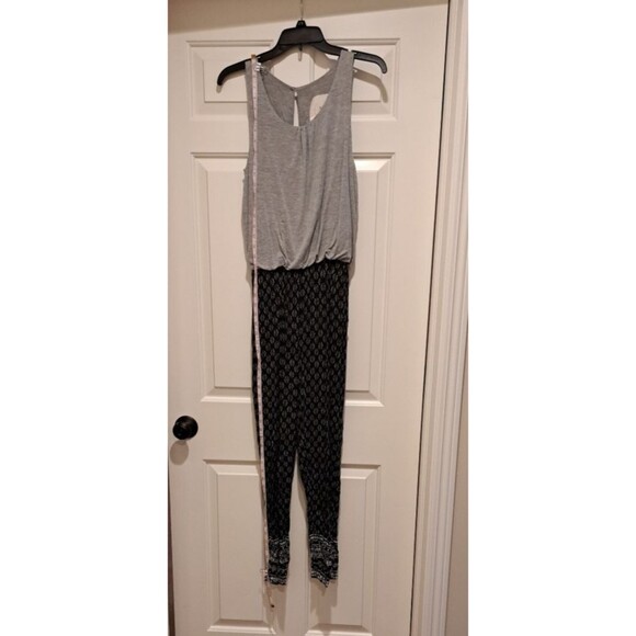 Anthropologie l Hei Hei Rhodes Gray Black Patterned Jumpsuit Keyhole Back XS - Picture 6 of 15